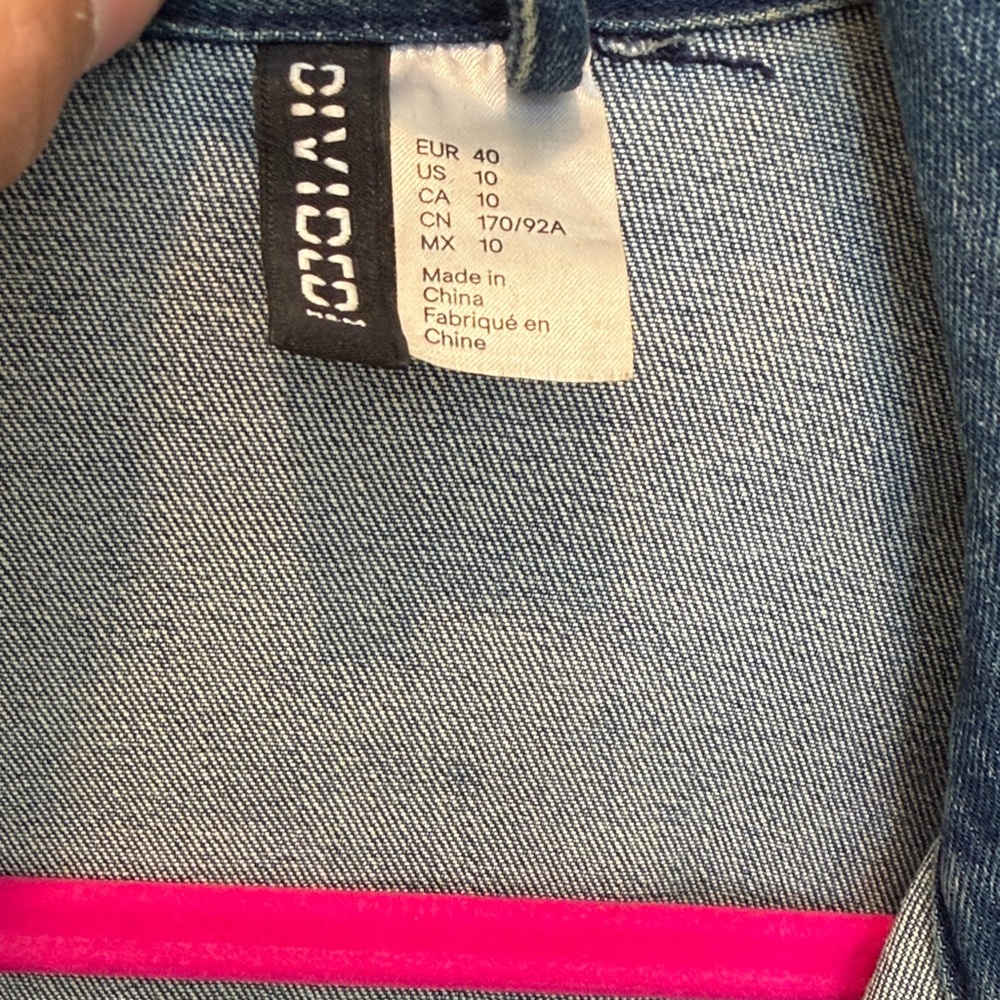 Women's Denim Jacket - Picture 3 of 5